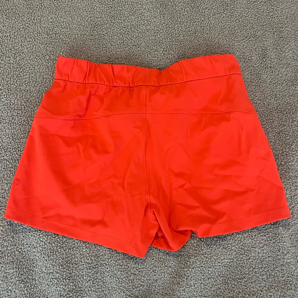 Lulu lemon shorts - Picture 2 of 2